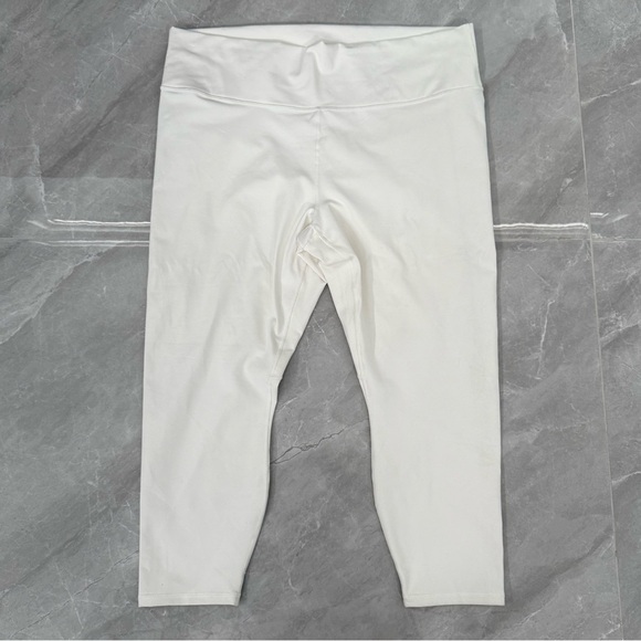 Women’s Fabletics Define PowerHold High-Waisted 7/8 Leggings 4X Plus Size - Picture 2 of 16